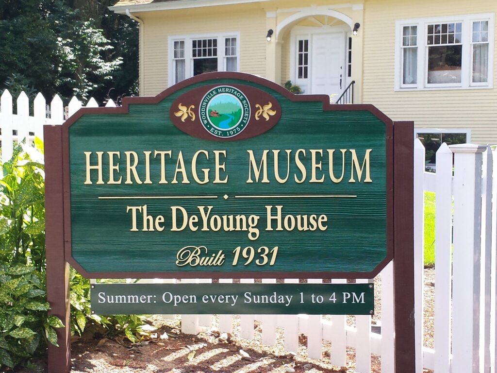 Bellevue, WA Custom Outdoor Electrical Signs Company